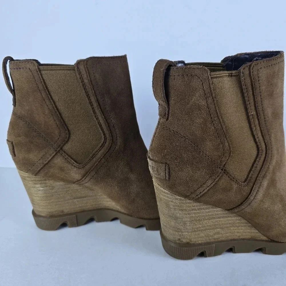 Sorel Chelsea Women's Tan Wedge Suede Bootie with Stacked Heel Size 7 1/2 - Picture 6 of 15